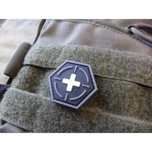 JTG  Tactical Medic Red Cross, Hexagon Patch, gid / JTG 3D Rubber Patch, HexPatch