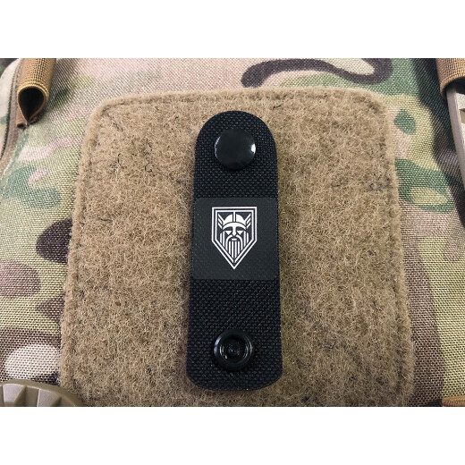 ODIN, NightStripes, schwarz mit farbigem Logo