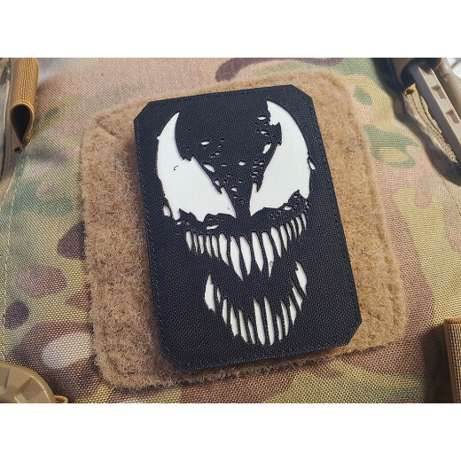 JTG Rancour-Patch, LaserCut Patch, schwarz, im Dunkeln nachleuchtendes Logo, mit Klettrückseite